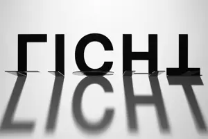 © Roswitha Schneider Lichtschrift Design Atelier Gassner, Andrea Gassner, Fertigung Kunstschmiede Figer © Roswitha Schneider